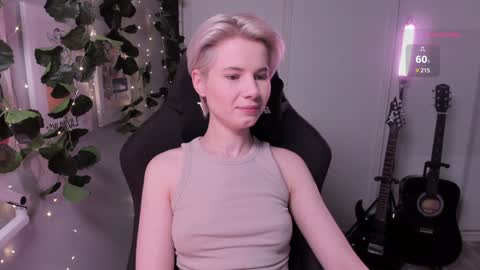 Mia online show from 3, 2, 2025