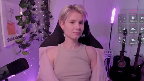 Mia online show from 9, 3, 2025