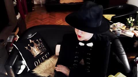 Empress online show from 27, 4, 2026