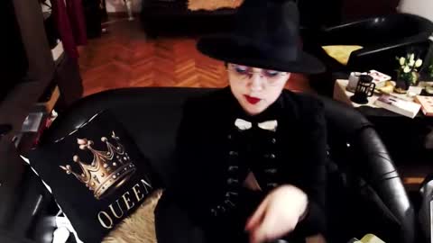 Empress online show from 28, 4, 2026