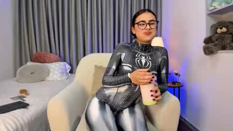 Sofia Guzman   Schedule 12 - 8 PM GMT-5 online show from 24, 2, 2026