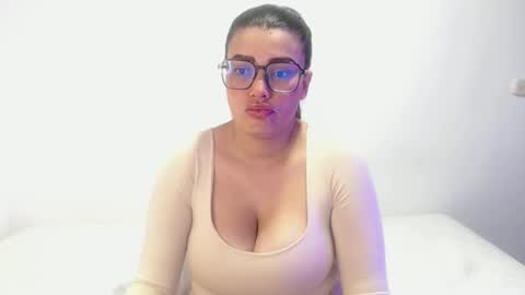 imsweetlips online show from 29, 10, 2025