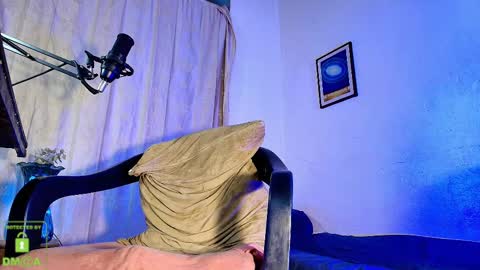 Snapshot of imyourg0d chatting on 24, 9, 2025 Daniel thumb up me please its important Im new INDEPENDENT MODEL online show from 24, 9, 2025