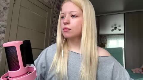 Lola online show from 1, 3, 2026