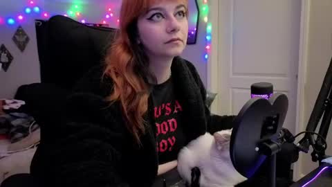 Inarafoxx online show from 5, 6, 2026