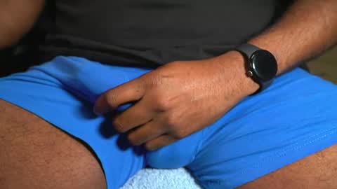 Snapshot of inchesblackuk chatting on 8, 5, 2026 Inches online show from 8, 5, 2026