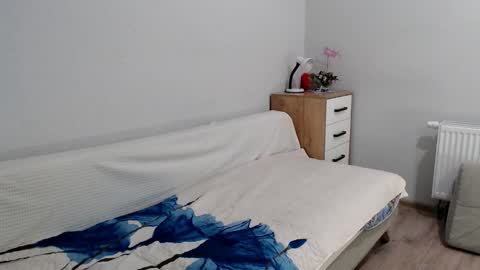 Della online show from 21, 1, 2025