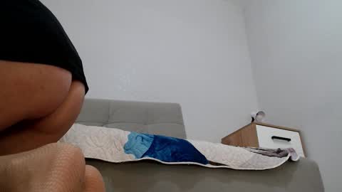 Della online show from 21, 2, 2025