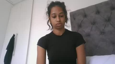 indanbella19 online show from 18, 4, 2026