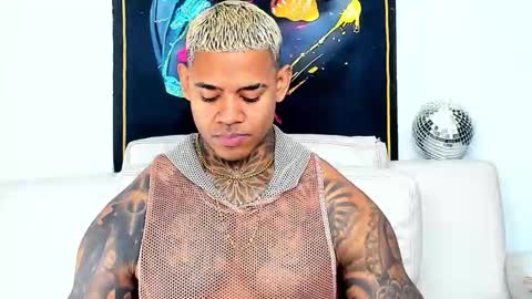 Snapshot of independent_project chatting on 2, 12, 2025 Jacobo online show from 2, 12, 2025