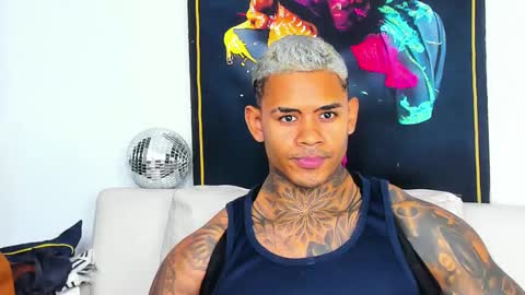 Snapshot of independent_project chatting on 19, 12, 2025 Jacobo online show from 19, 12, 2025