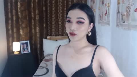 indestructabletrixie online show from 14, 1, 2025