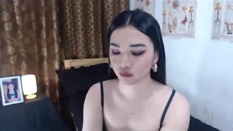 indestructabletrixie online show from 27, 1, 2025