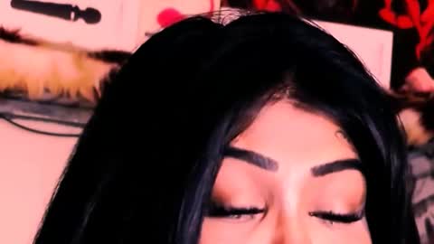 Snapshot of indian_dreamgirl chatting on 28, 11, 2025 Bella Ambrosia online show from 28, 11, 2025