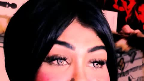 Snapshot of indian_dreamgirl chatting on 29, 11, 2025 Bella Ambrosia online show from 29, 11, 2025