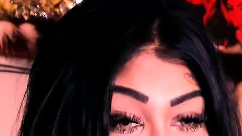 Snapshot of indian_dreamgirl chatting on 14, 12, 2025 Bella Ambrosia online show from 14, 12, 2025