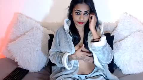 Jazmin online show from 7, 7, 2026