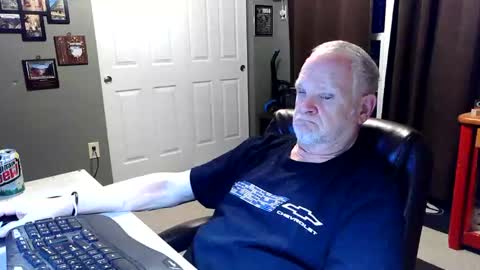 Papa online show from 27, 4, 2026