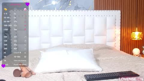 LITTLE AINHOA  online show from 10, 3, 2025