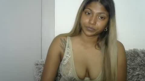 indianqtpie6 online show from 3, 11, 2025