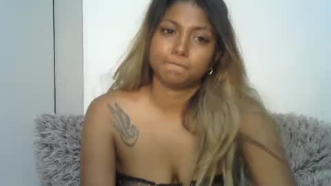 indianqtpie6 online show from 13, 11, 2025