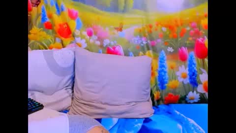 indianroxy27 online show from 24, 3, 2026