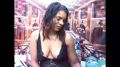 indiansexyass4u2luv online show from 20, 12, 2025