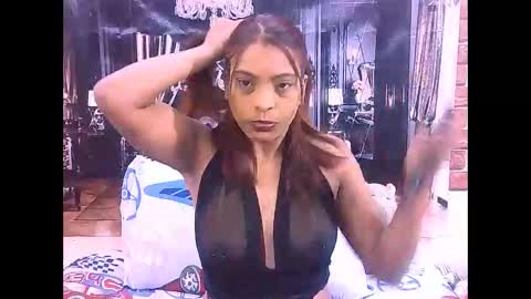 indiansexyass4u2luv online show from 26, 4, 2026