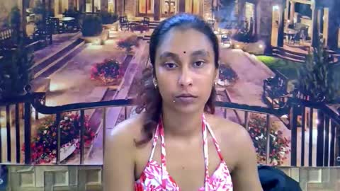 indiansexybutt4u2luv online show from 27, 4, 2026