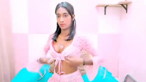 indiansunglaze694u online show from 26, 3, 2026