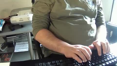 Snapshot of indigolvr chatting on 19, 12, 2025 BroLOU online show from 19, 12, 2025