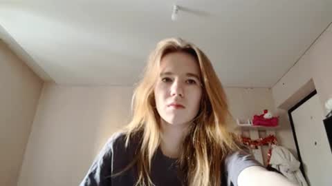 Snapshot of inespacheco chatting on 27, 3, 2026 Sofia online show from 27, 3, 2026