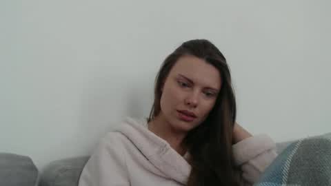 Sweet girl online show from 6, 4, 2026