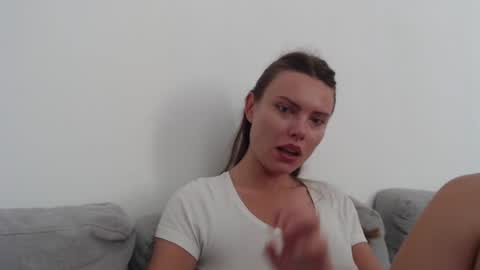 Sweet girl online show from 28, 6, 2026