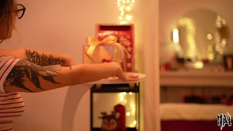 MAL ---  online show from 5, 12, 2025