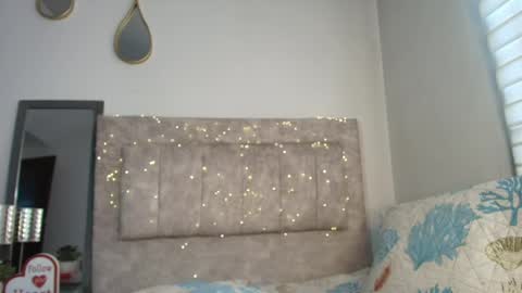            online show from 22, 4, 2026