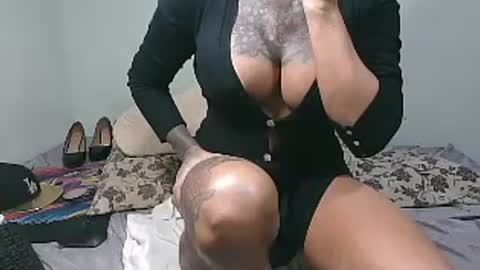 Snapshot of ink_bella chatting on 19, 6, 2026 ink bella online show from 19, 6, 2026