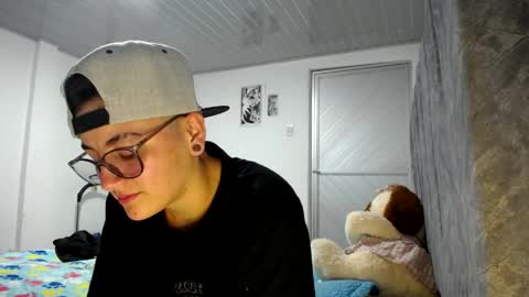 lyan onlyfans n linda online show from 30, 4, 2026