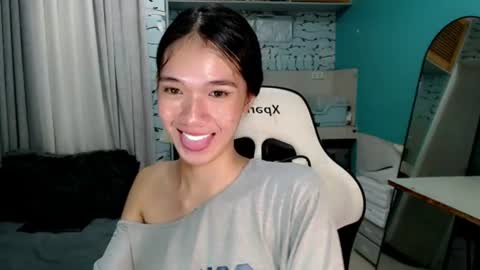 Snapshot of innocent_reign69 chatting on 9, 6, 2026 Reign online show from 9, 6, 2026