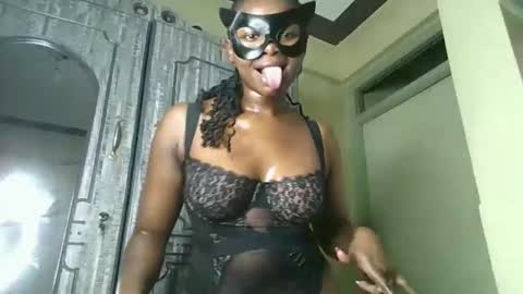 innocentberry1 online show from 26, 4, 2026