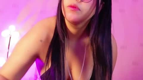 innocenthazel online show from 26, 4, 2026