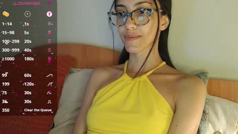 Snapshot of innocentlatiina chatting on 27, 1, 2025 Laroa online show from 27, 1, 2025