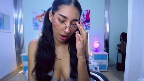 Snapshot of inocent_luna chatting on 8, 5, 2026 Luna moon online show from 8, 5, 2026