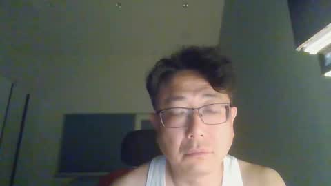insuclee197641 online show from 30, 4, 2026