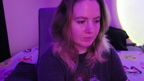 Faye online show from 21, 12, 2025