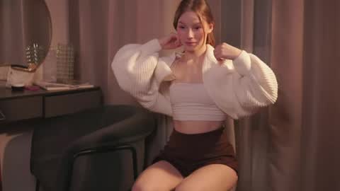 Avie online show from 5, 4, 2026