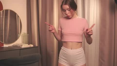 Avie online show from 21, 4, 2026