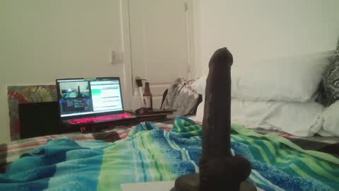 Snapshot of intrepideminence chatting on 25, 1, 2025 Andres online show from 25, 1, 2025