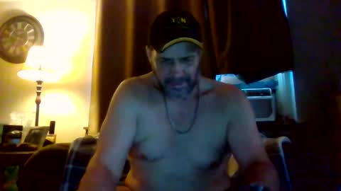 inurass2222 online show from 22, 4, 2026