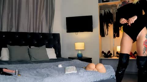 inviting_tina online show from 24, 4, 2026